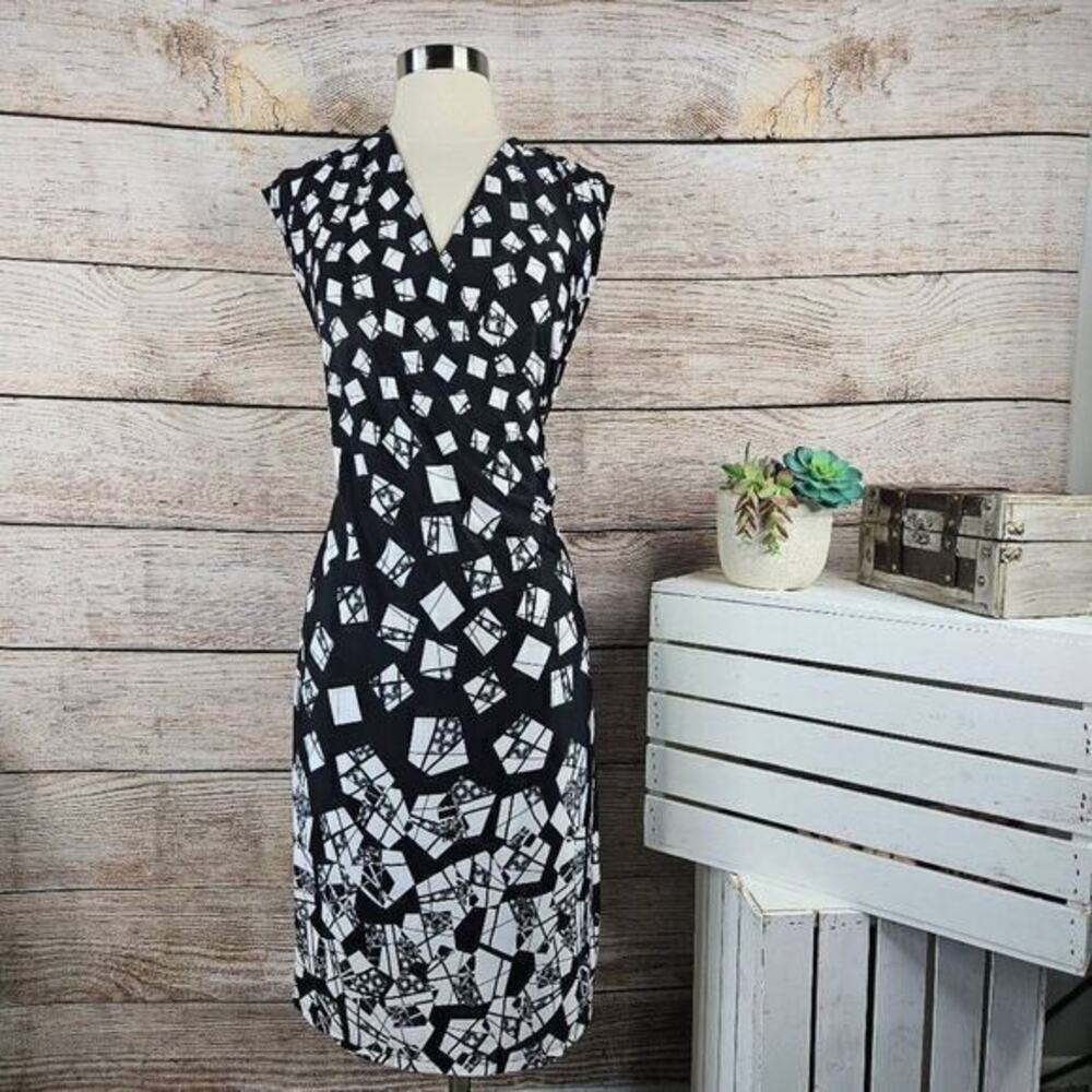 Le Lis Black White Faux Wrap Dress Geometric Print‎ Short Sleeve Size Medium